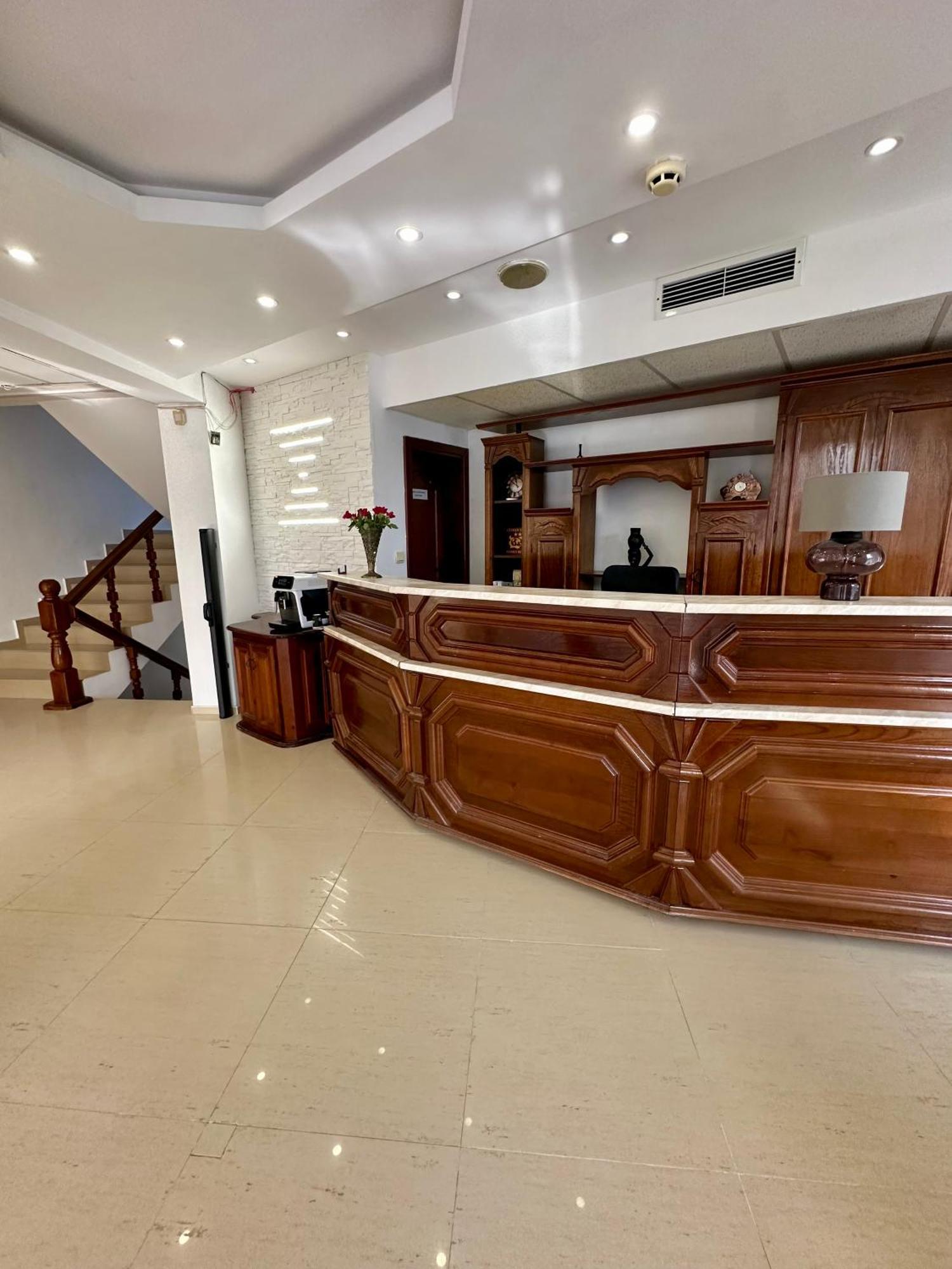 Hotel Brilliance Varna Esterno foto