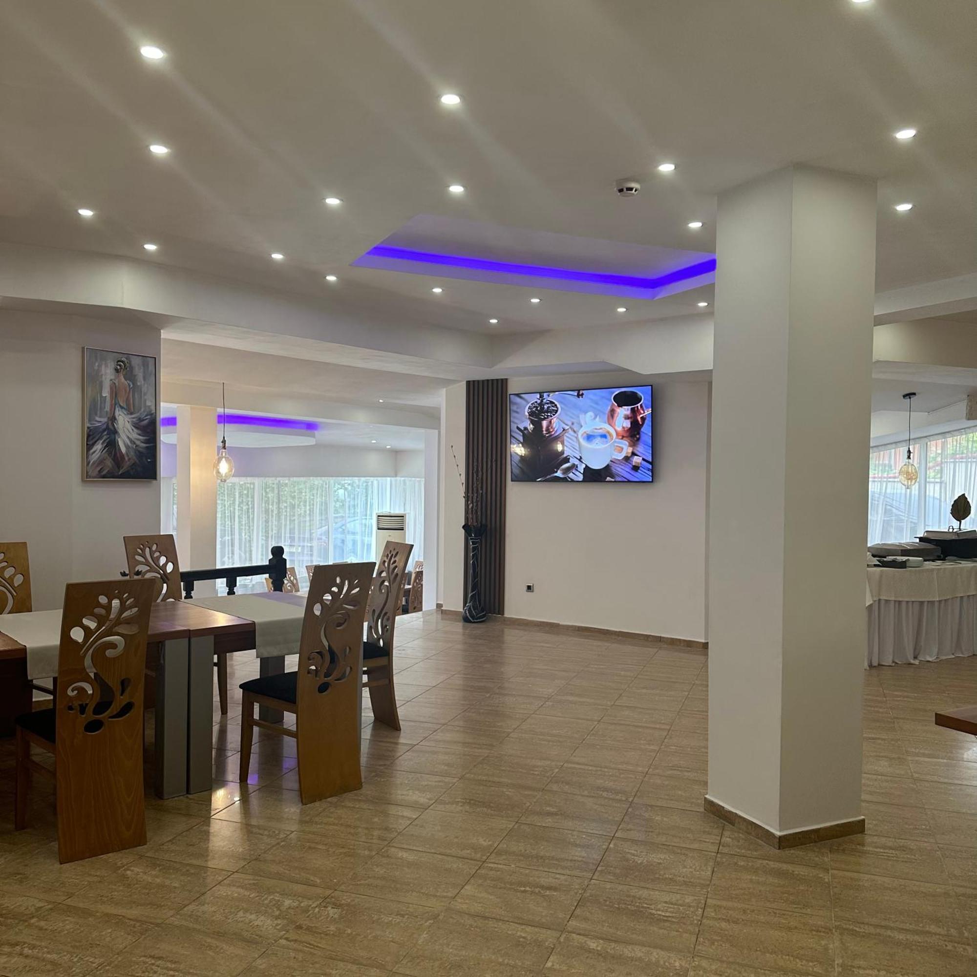 Hotel Brilliance Varna Esterno foto